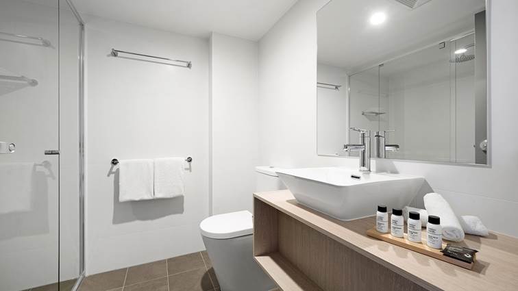 Bathroom amenities at Oaks Toowoomba Hotel